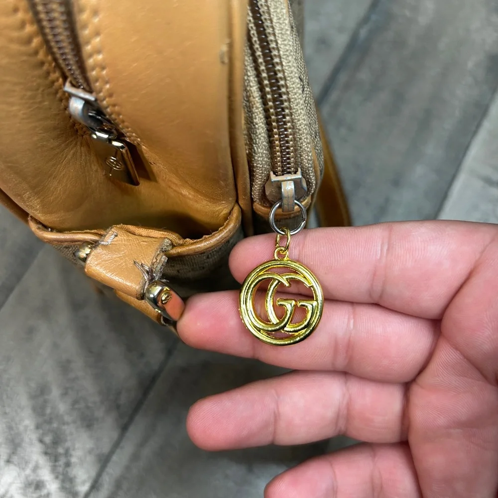 Gucci GG Vintage Gucci Brown Leather Signature Crossbody Shoulder Bag Purse - Picture 4 of 12